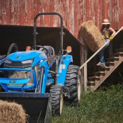 LS MT226E Tractor